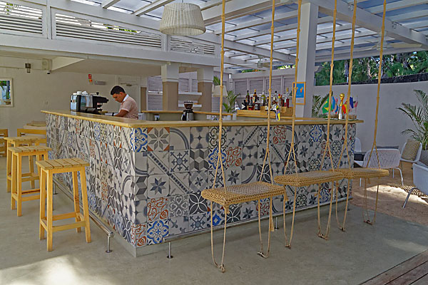 cid:image004.jpg@01D4095E.3A824A20